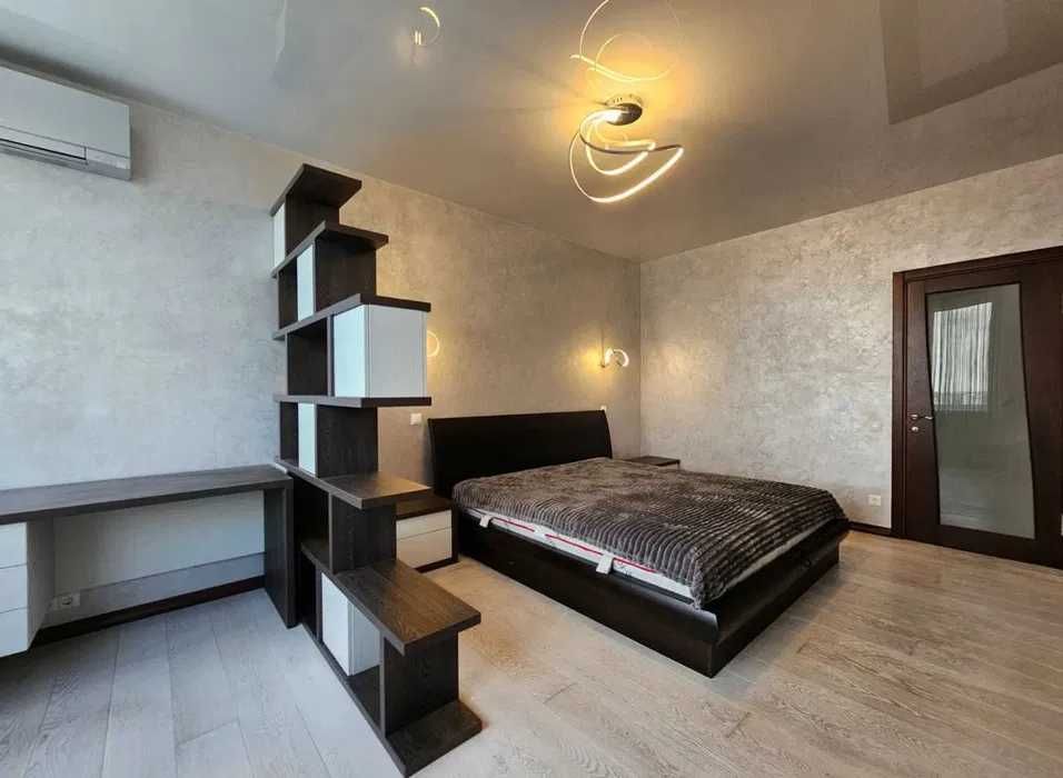 Продам 3 кім квартиру вул. Драгоманова Позняки Ахматової Григоренка