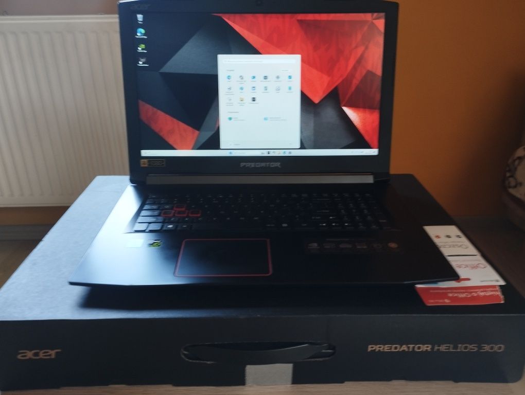 Acer Predator Helios 300,i7,16g RAMGTX 1050TI,17.3`