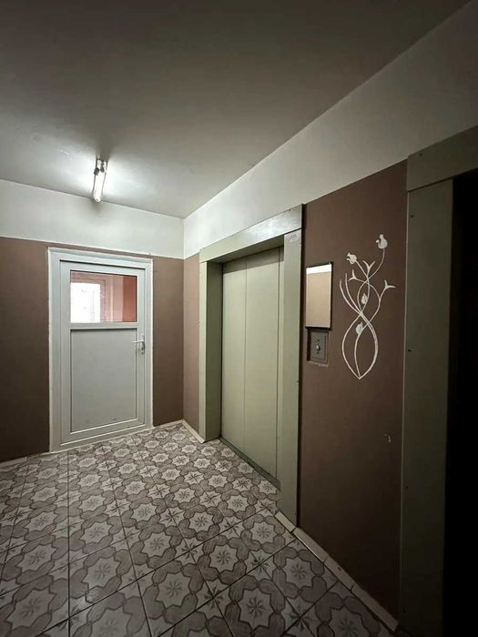 Продаж 3 кім Ахматової 43 Безнал метро Осокорки  Дніпровська наб