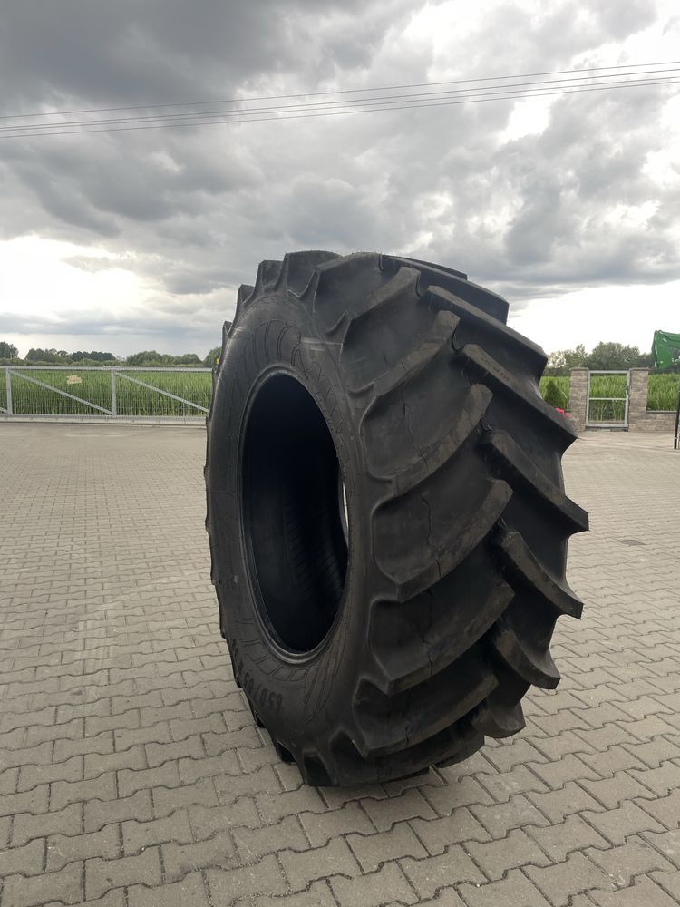 Opona ciągnika 650/65 R38