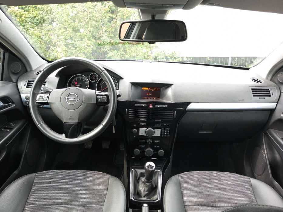 Opel Astra OPC Line 1.6 Benzyna 116 KM