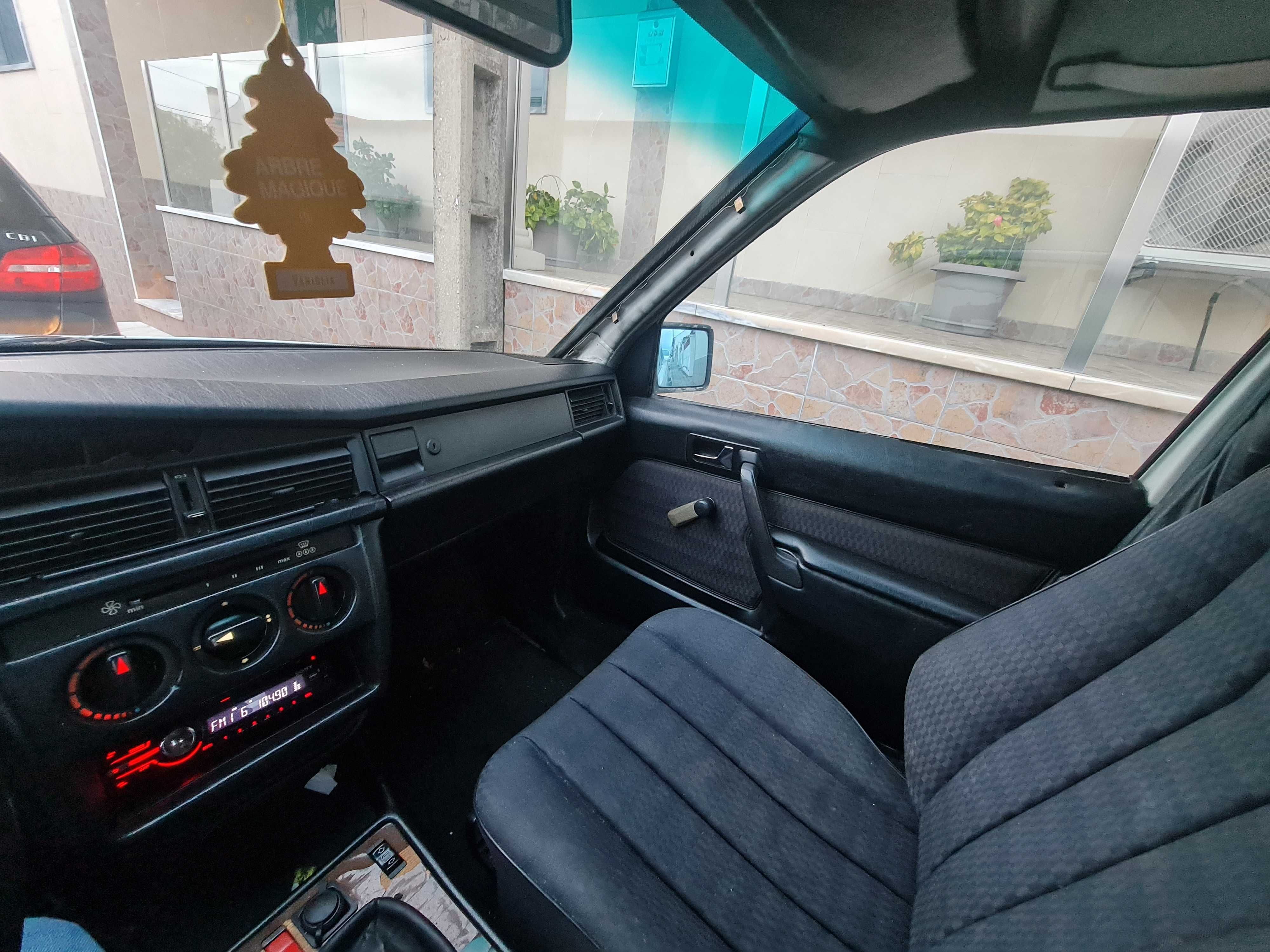 Mercedes 190D Caixa de 5
