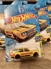 Hot wheels Datsun 510 wagon momo