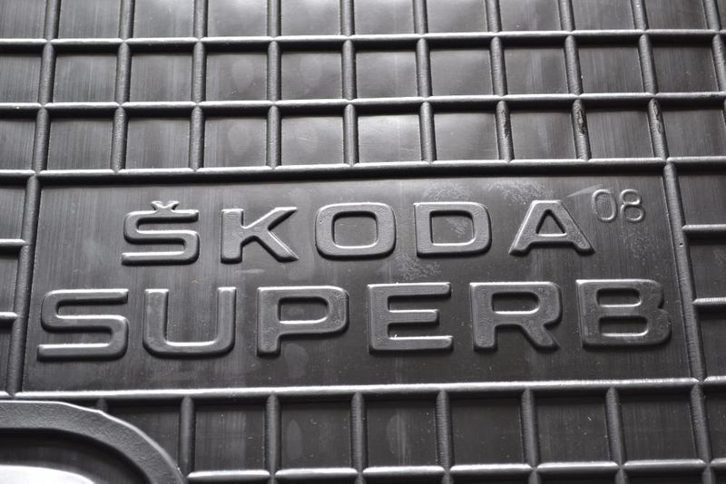 Резиновые коврики в салон для Skoda SuperB 08-/Skoda Octavia A4 A5 A7