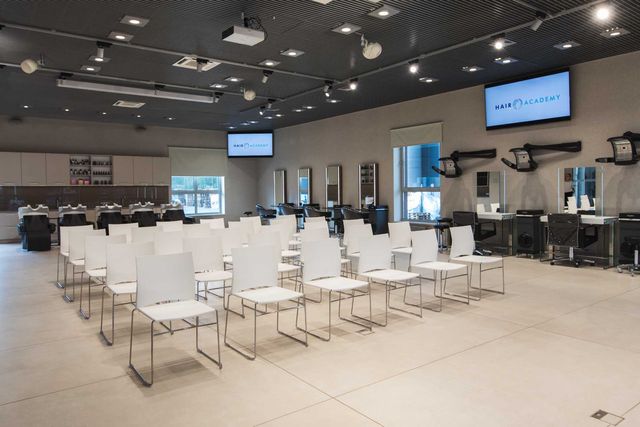 Sala wykładowa / szkoleniowa / konferencyjna na wynajem - 210 m²