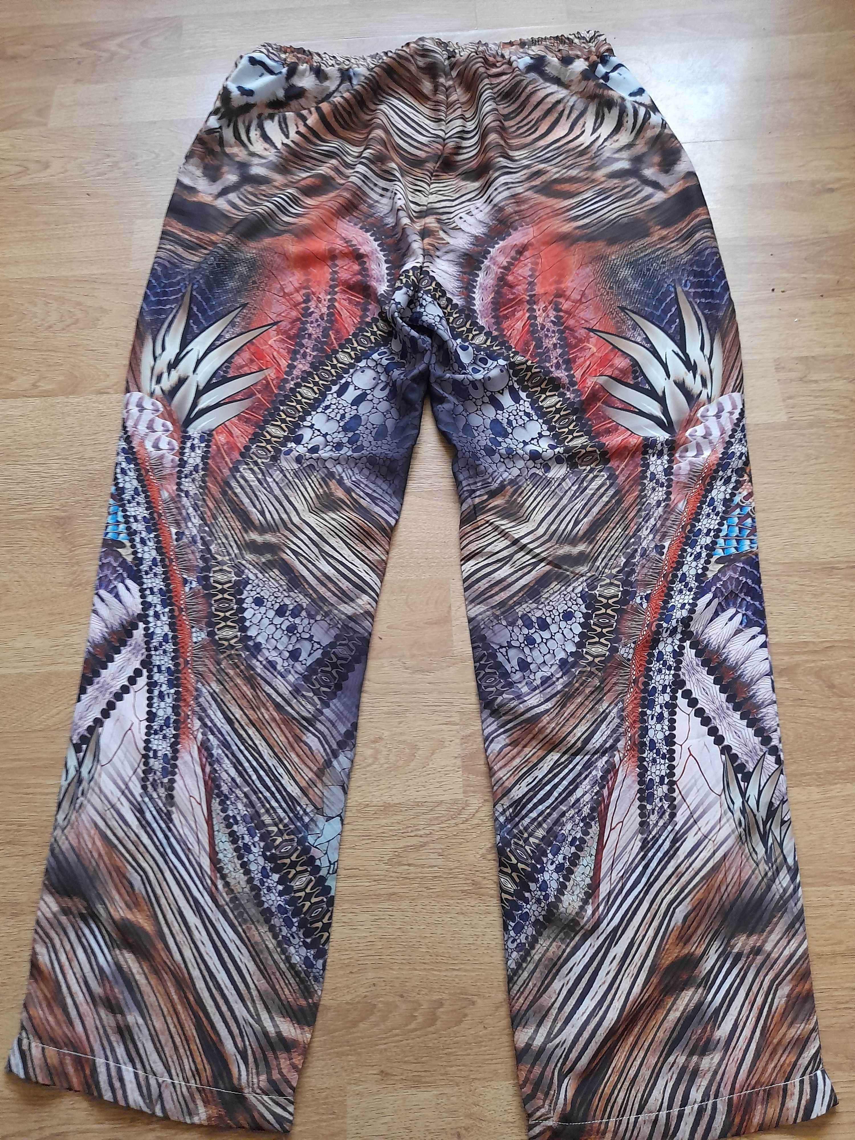 Wzorzyste spodnie z gumką, wzory zwierzęce/egzotyczne, mix wzorów,4XL