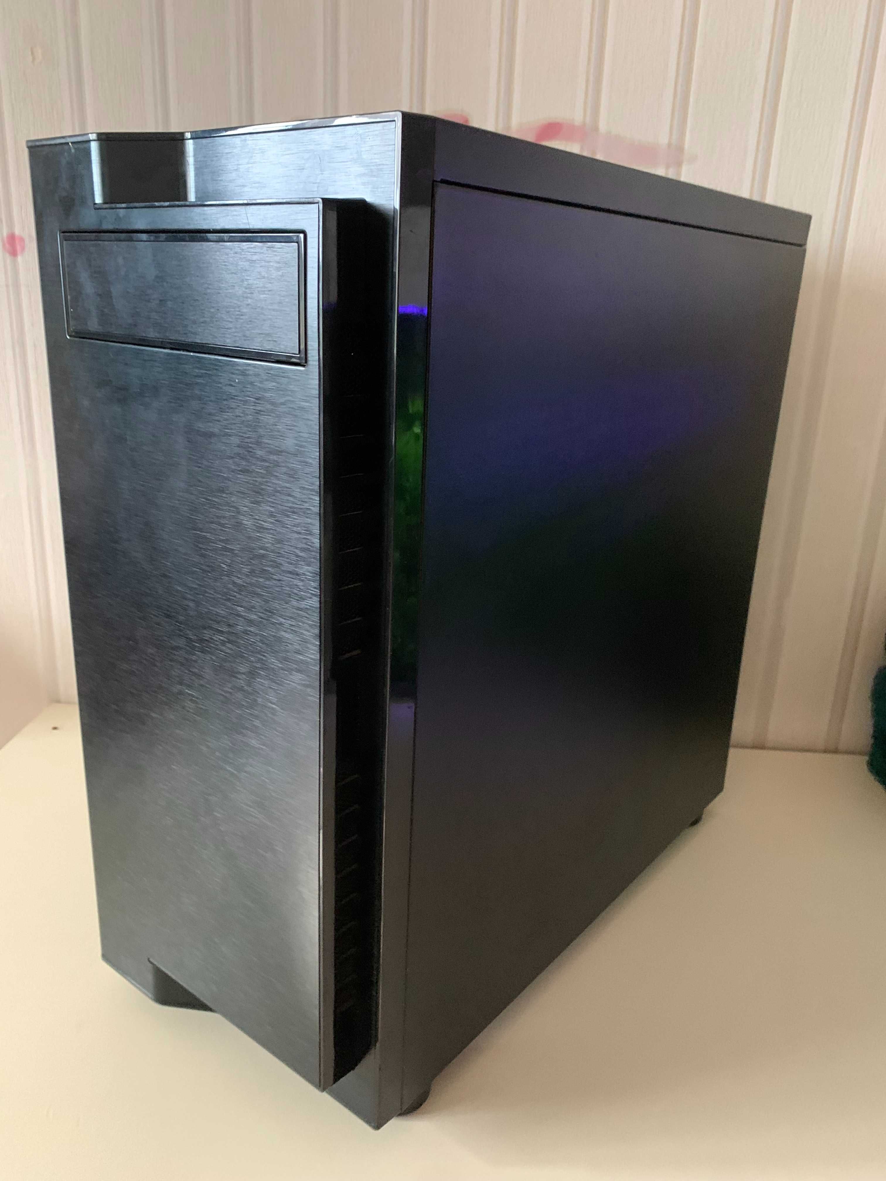 Корпус Chieftec Falcon AL-01B-OP ATX