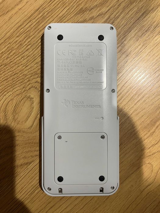 TEXAS TI 84 PLUS CE-T kalkulator naukowy