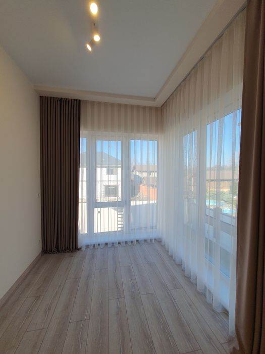 Продам, новый дом, Новоалександровка, элитный район, без комиссии