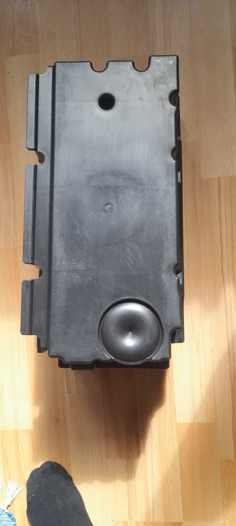 Mercedes-Benz subwoofer A447827