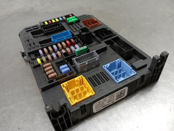 Caixa fusíveis / SAM / BSI CITROËN C3 III Van (SX_, SY_)