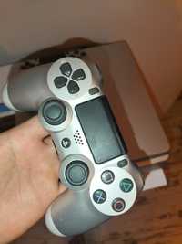 PlayStation 4  500GB 2 pady