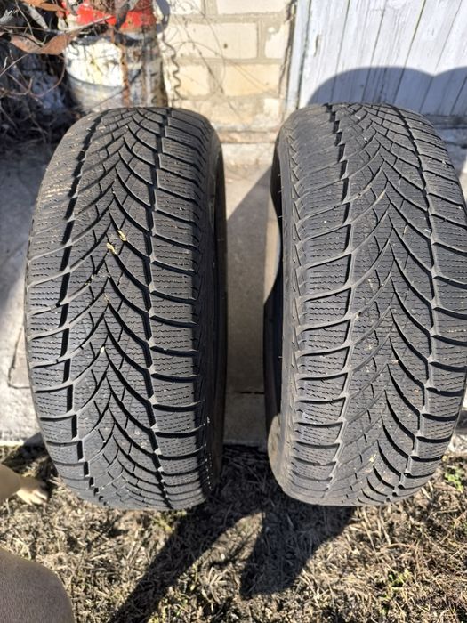 Продам зимнюю резину 195/60 R15