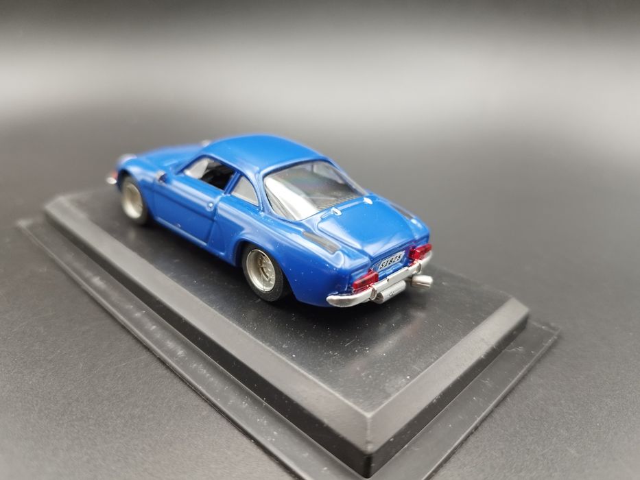 1:43 AmerCom 1969 Renault Alpine A110 model