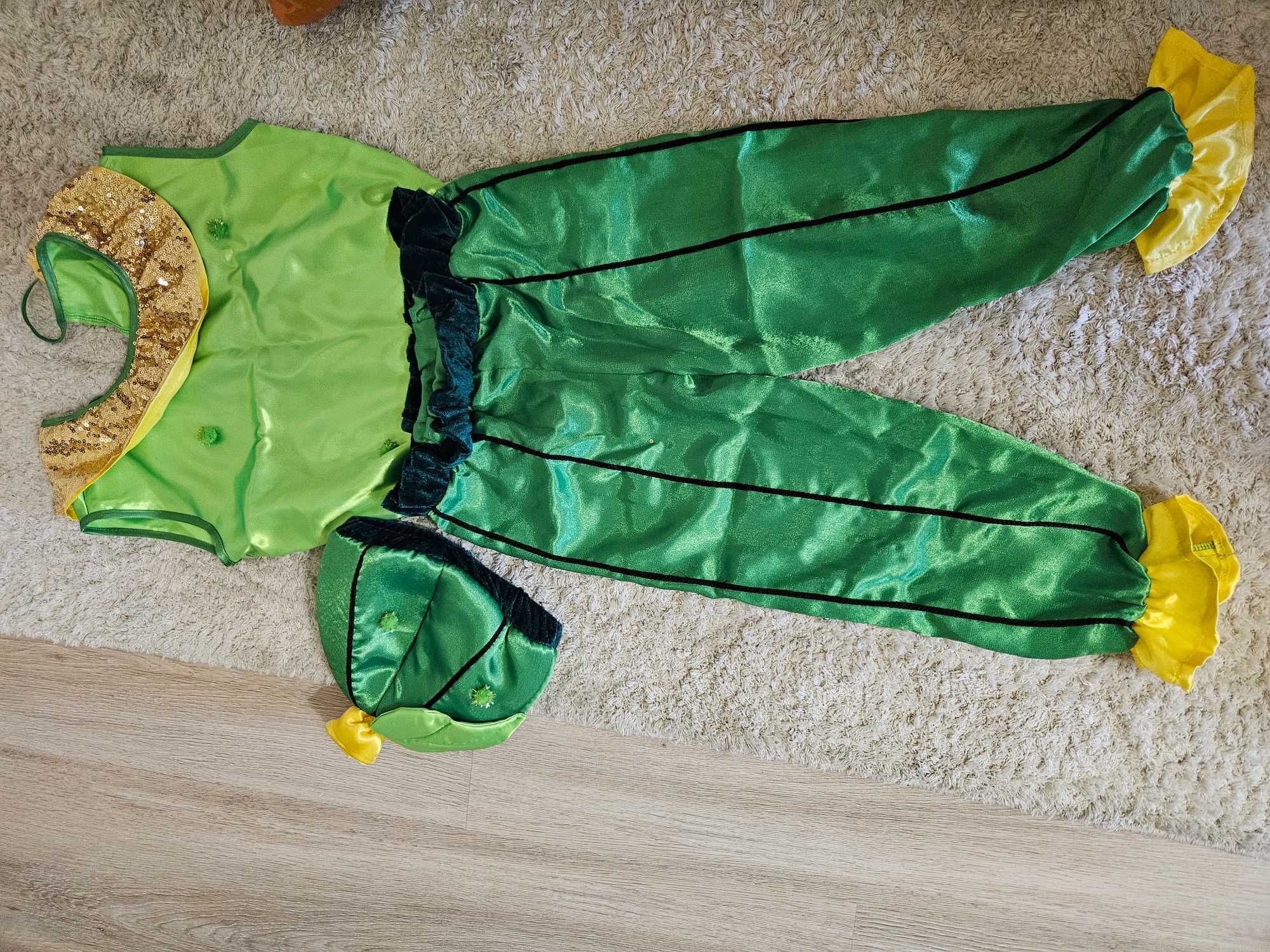 Карнавальний костюм огірка