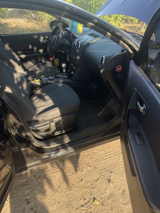 Nissan QASHQI +2