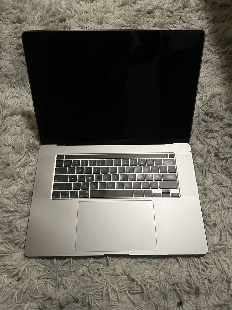Vendo Apple Macbook Pro 16 2019