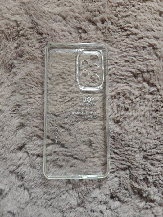 Przezroczysty case