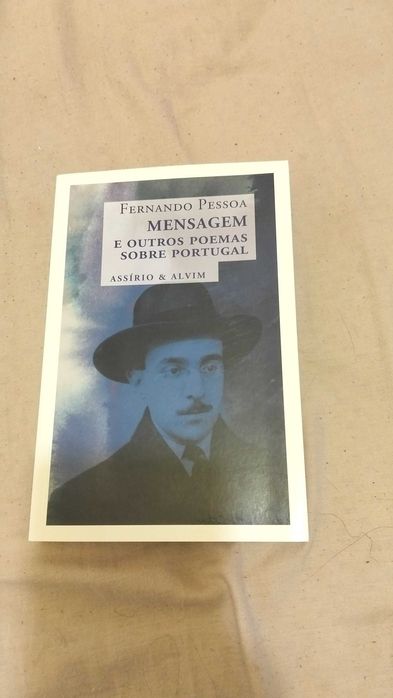 Livros de escola e outros