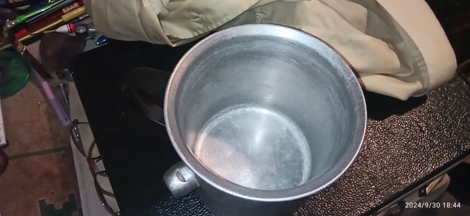 Кастрюля для кипячения молока