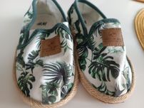 Wakacyjne buty buciki trampki H&M