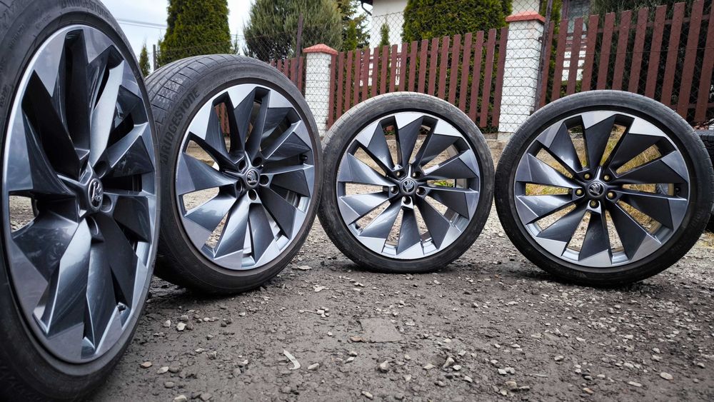 Koła Skoda Enyaq IV Kodiaq GT Superb Scout 21 cali 5x112 ET42 255/40