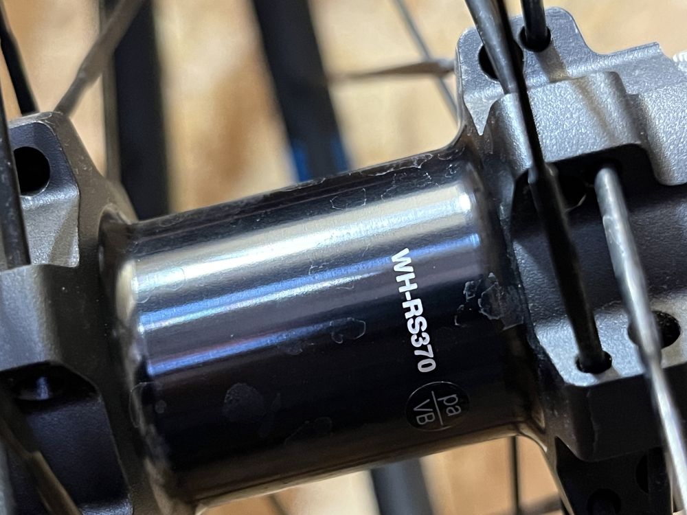 Koła shimano RS 105 WH-RS370 komplet