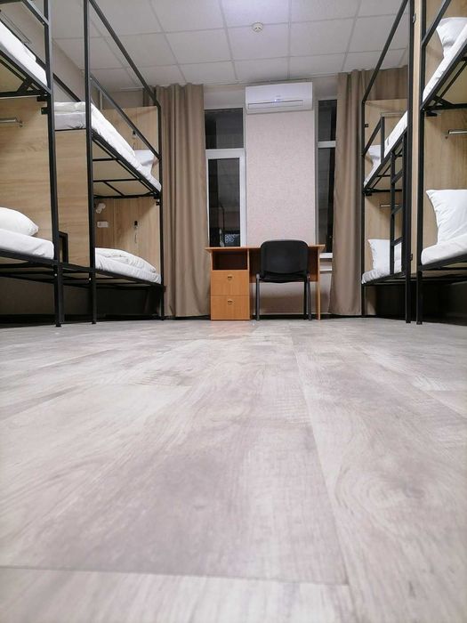 Star City хостел, метро Вокзальна, Університет. Вокзал