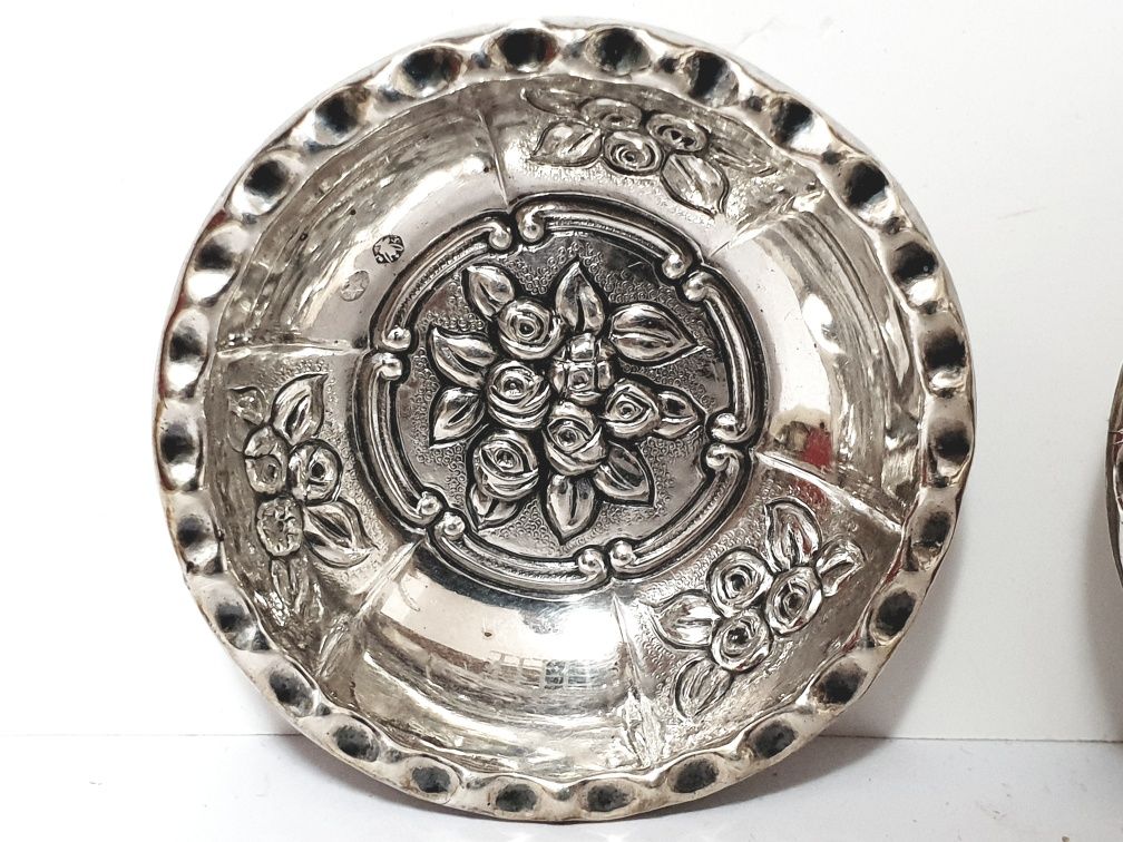 Par de lindas antigas aneleiras em prata espanhola contrastada