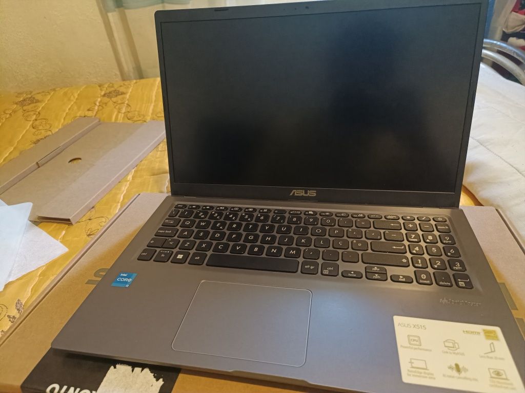 Computador Portátil Azus