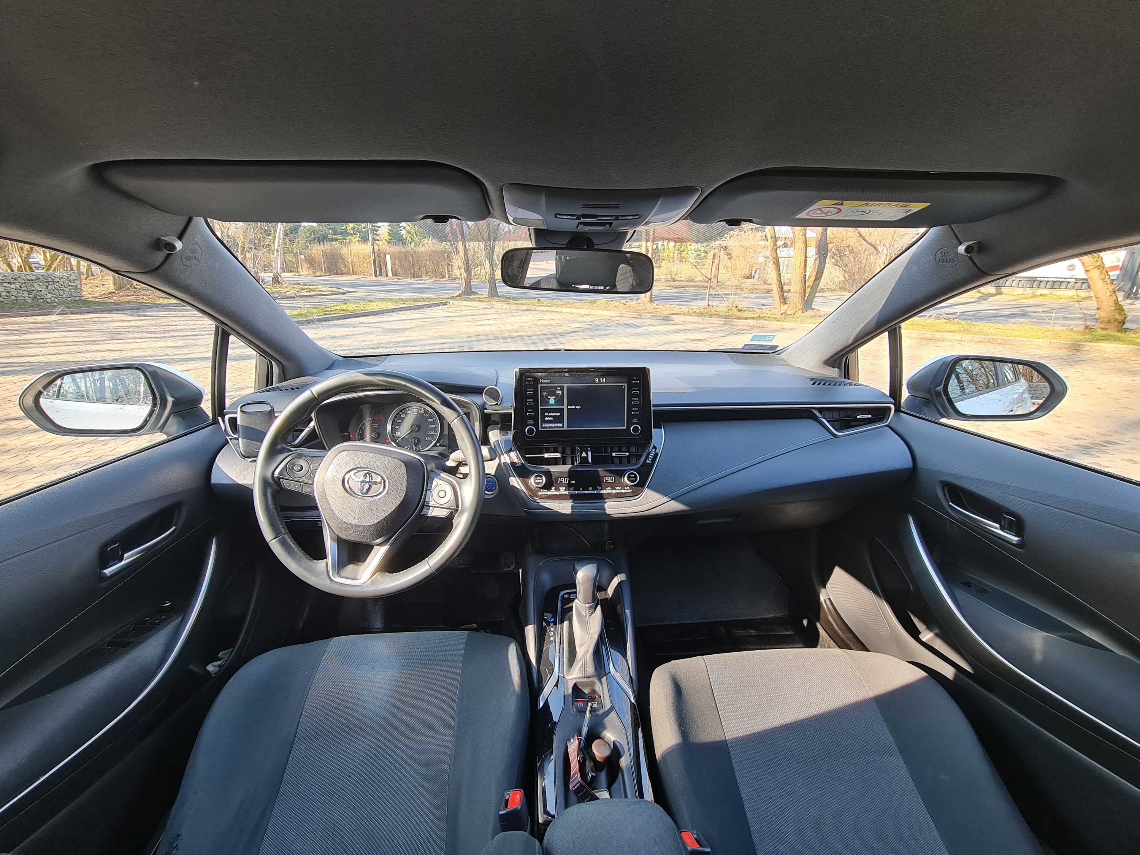 Sprzedam Toyota Corolla Kombi 1,8 Hybryda Comfort 2019/2020