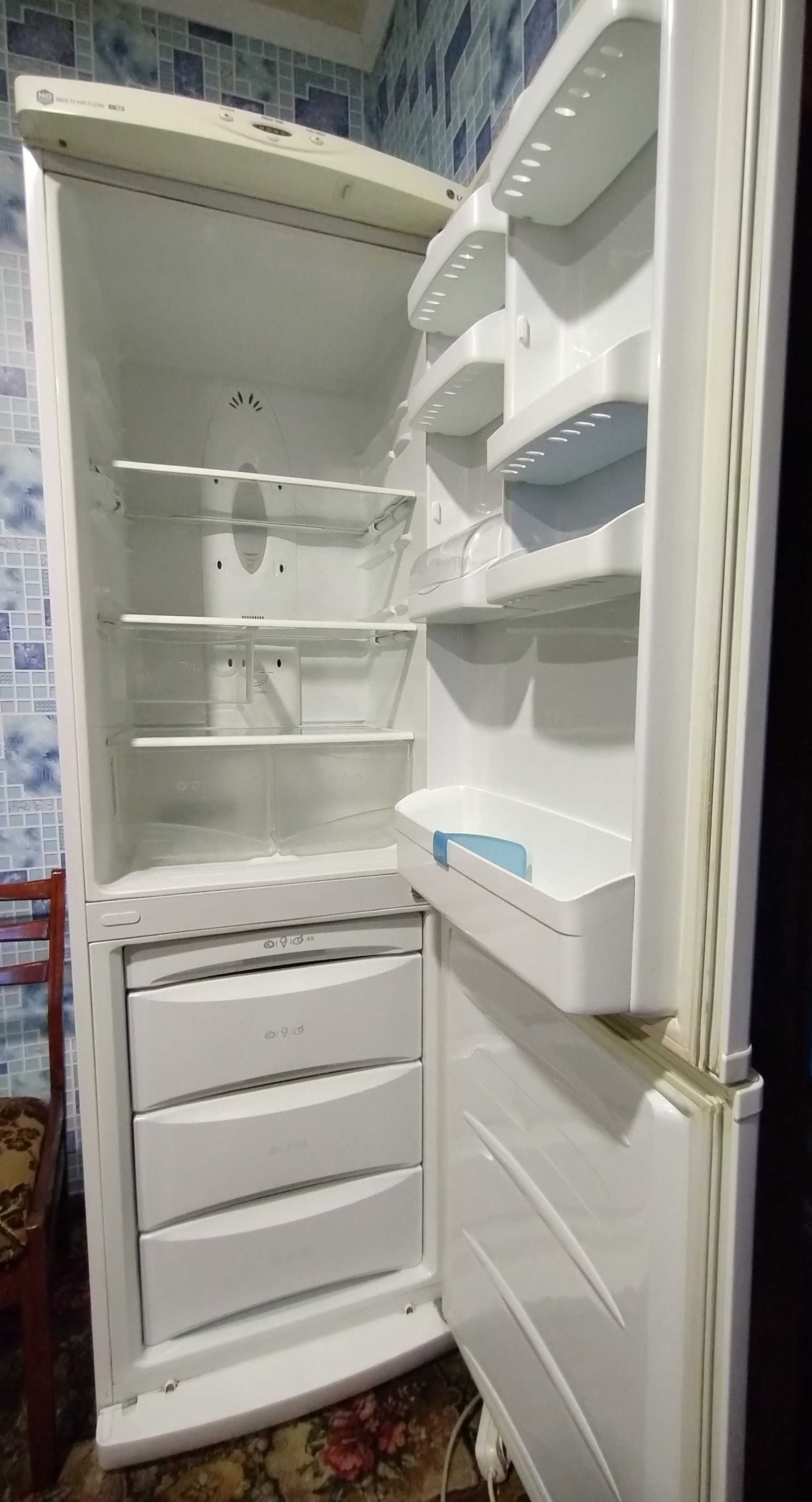 Холодильник LG Multi air flow