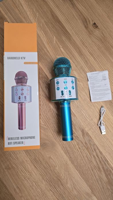 Zabawki - puzzle, liczydło, mikrofony bezprzewodowe, torebka