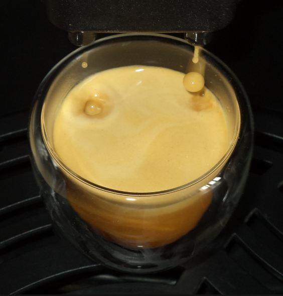 Кава в зернах 100% ROYAL BLEND з 4-х відбірних сортів арабік. Кофе