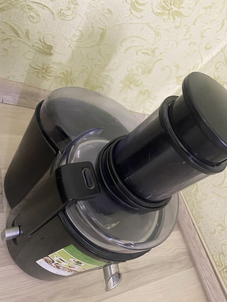 Продам соковыжималку Philips