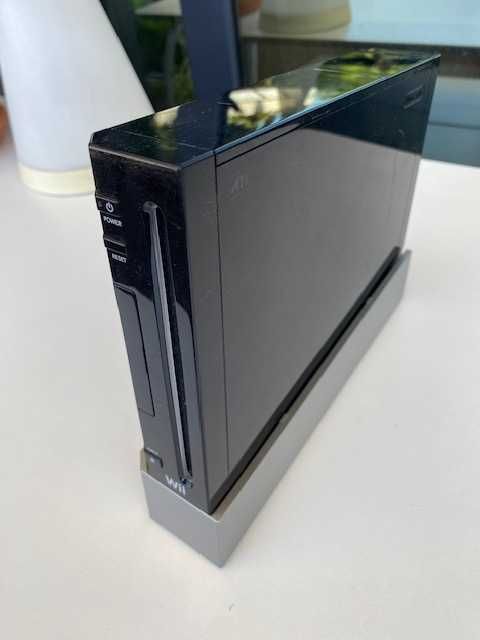 Consola de jogos WII com suporte