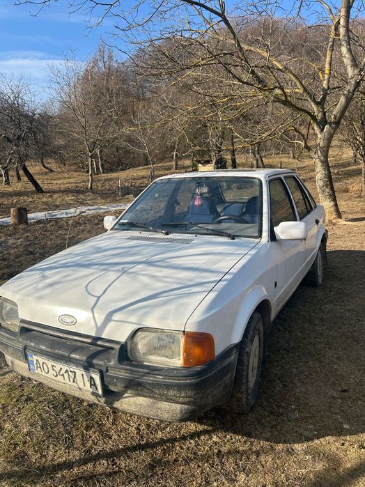 Продам або обміняю Форд ескорт