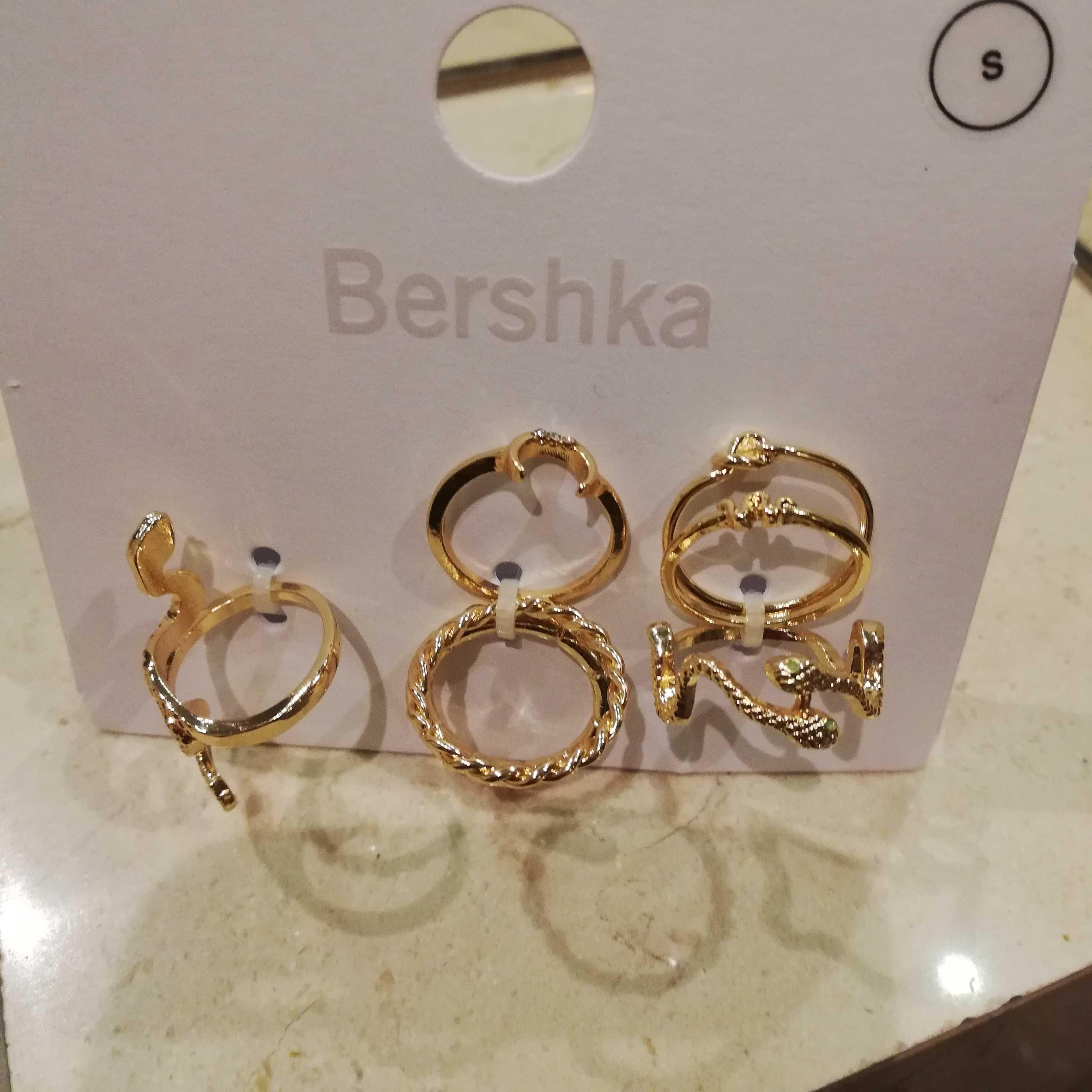 Bershka pierscionki S nowe