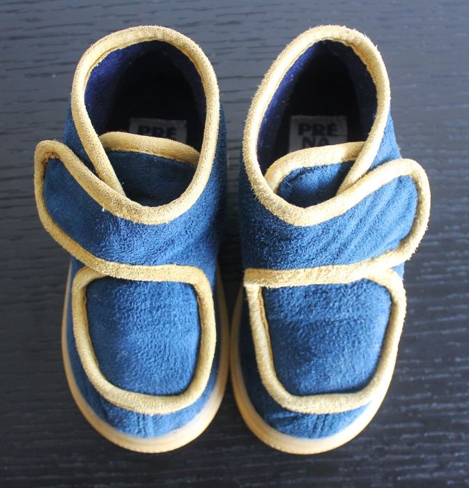 Pantufas / chinelos tipo bota de menino tamanho 24 da Prénatal
