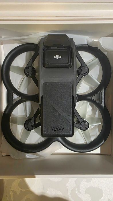 DJI Avata - Fly More Combo - NOVO