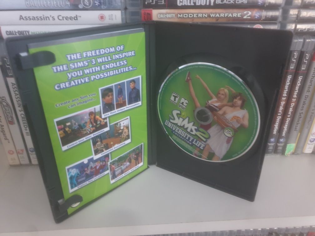 The Sims 2 university life collection pc