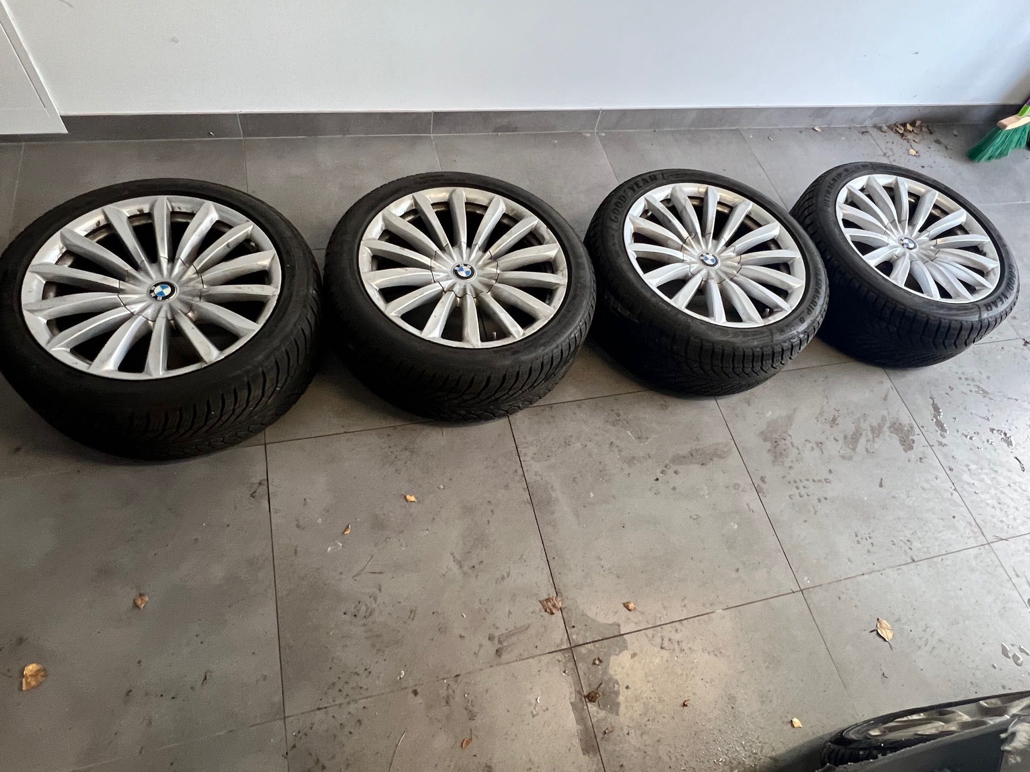 Koła BMW G11 G12 G32 19CALI opony zimowe Goodyear