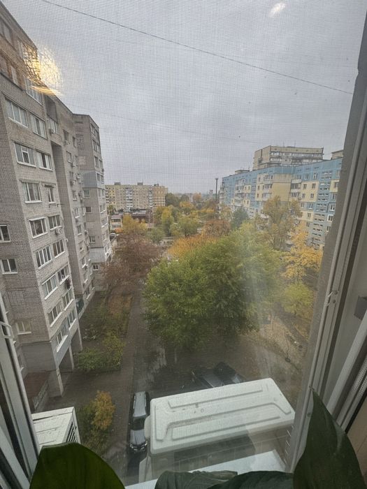 Продам 1 комнатную квартиру на Фрунзенском !Левый берег! Донецкое шосс