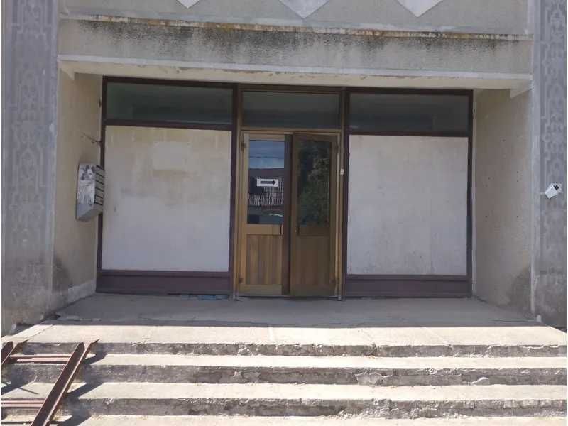 ПРОДАЖ - Частина нежитлової будівлі редакції, 78,3 кв.м. с.Чемерівці