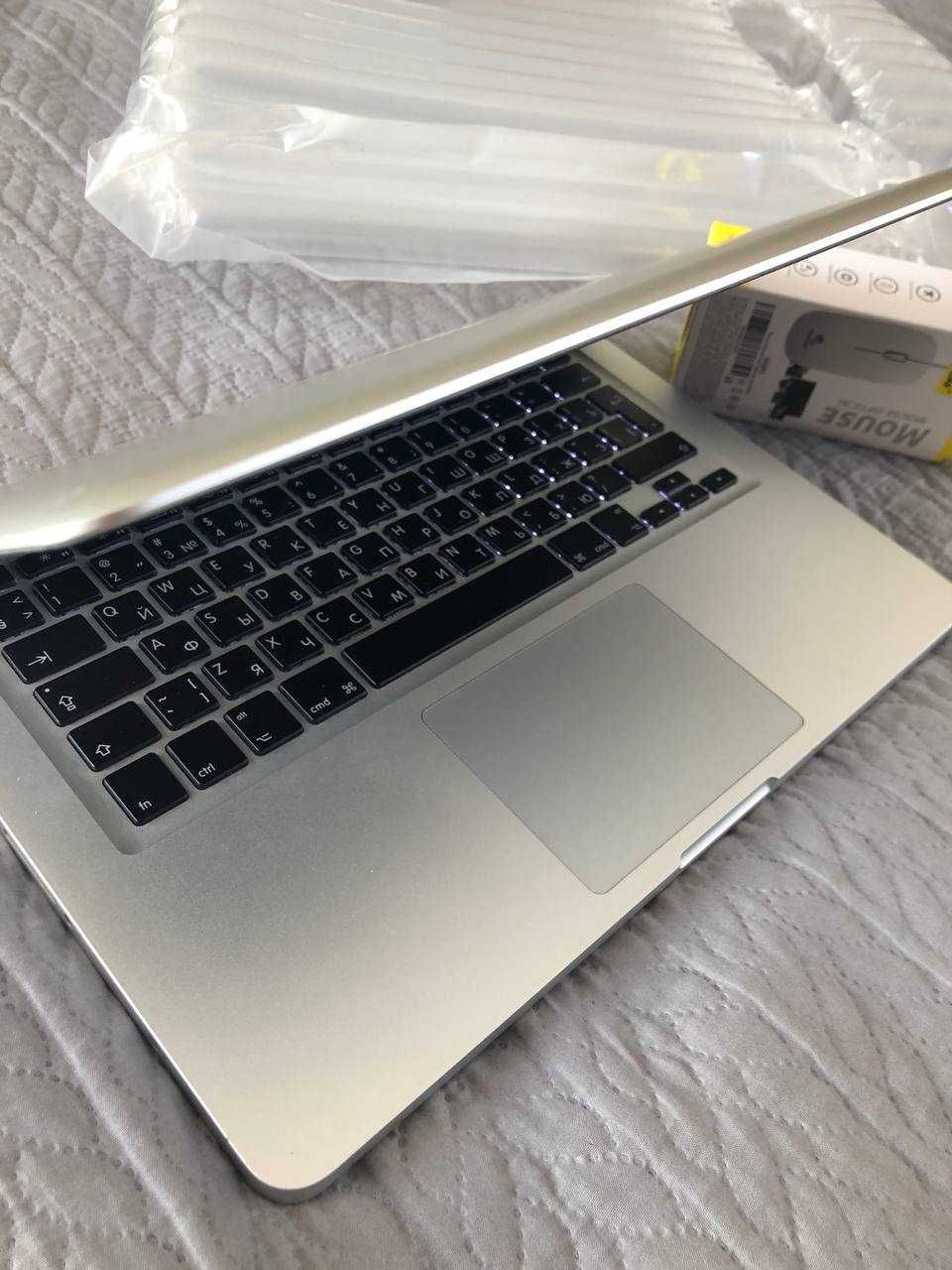Макбук MacBook Pro і5/8/256 і подарунок —продавець перевірений роками