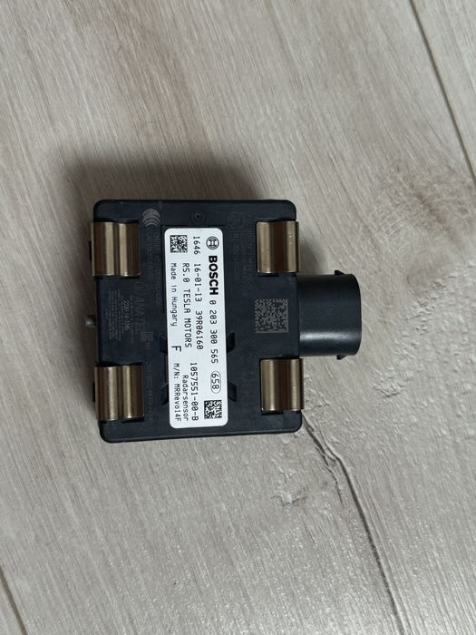 Радар Датчик автопілоту Tesla X S 1057551-00-B Оригінал