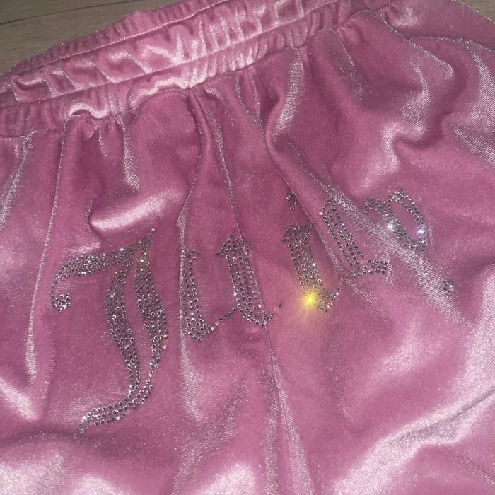 Рожеві штани джусі