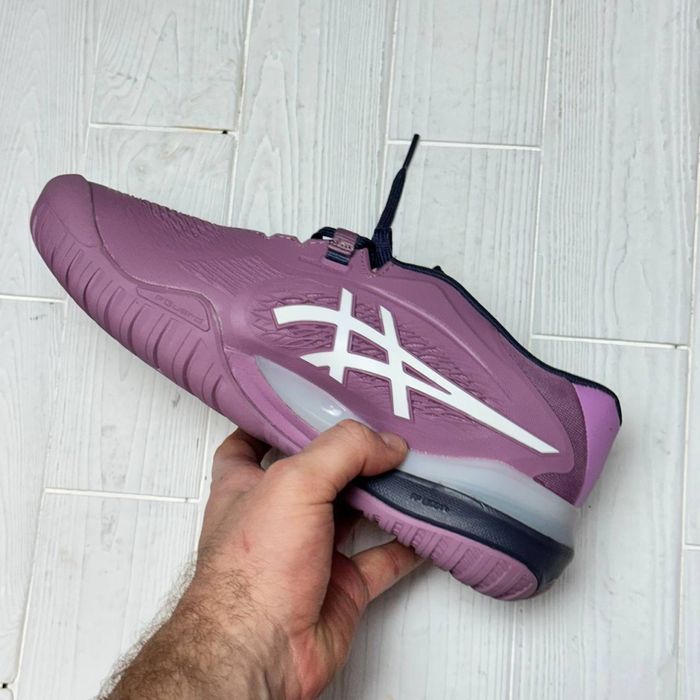 Жіночі кросівки Asics