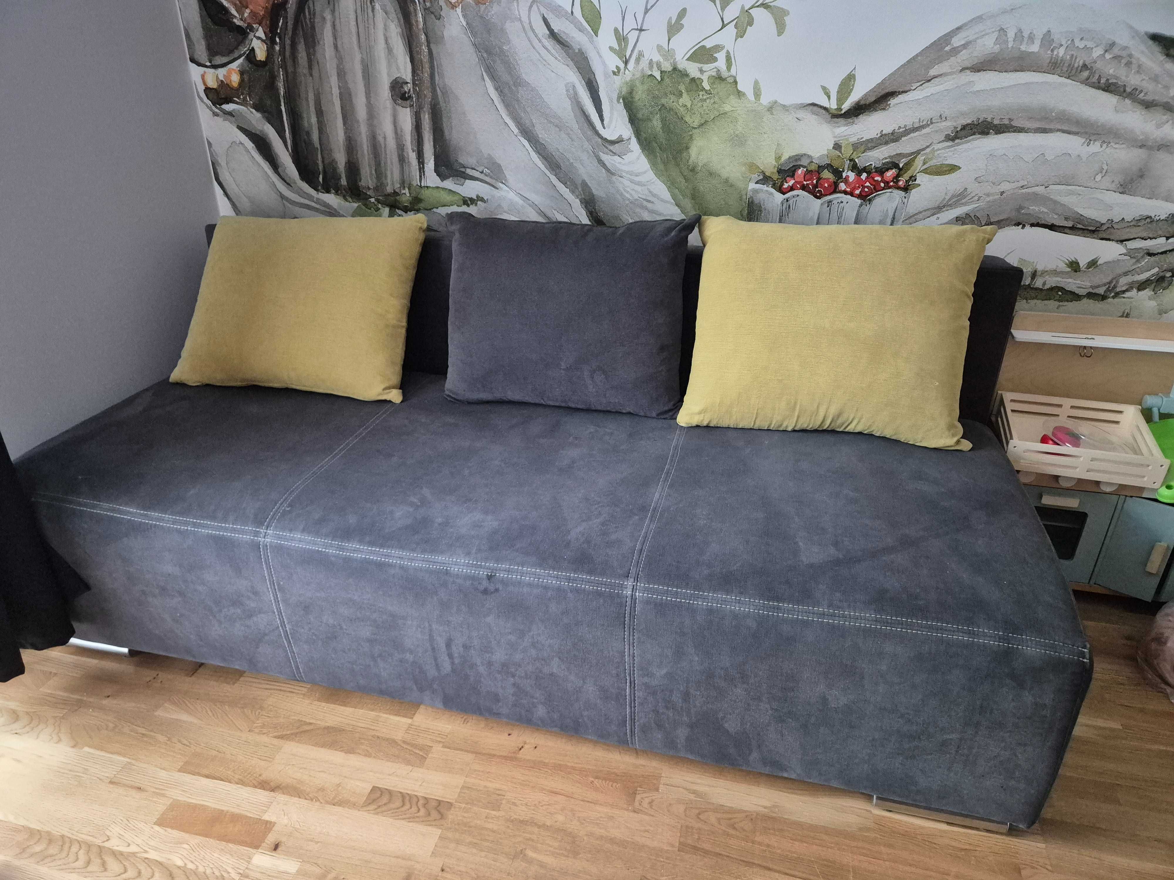 Tapczan w bardzo dobrym stanie