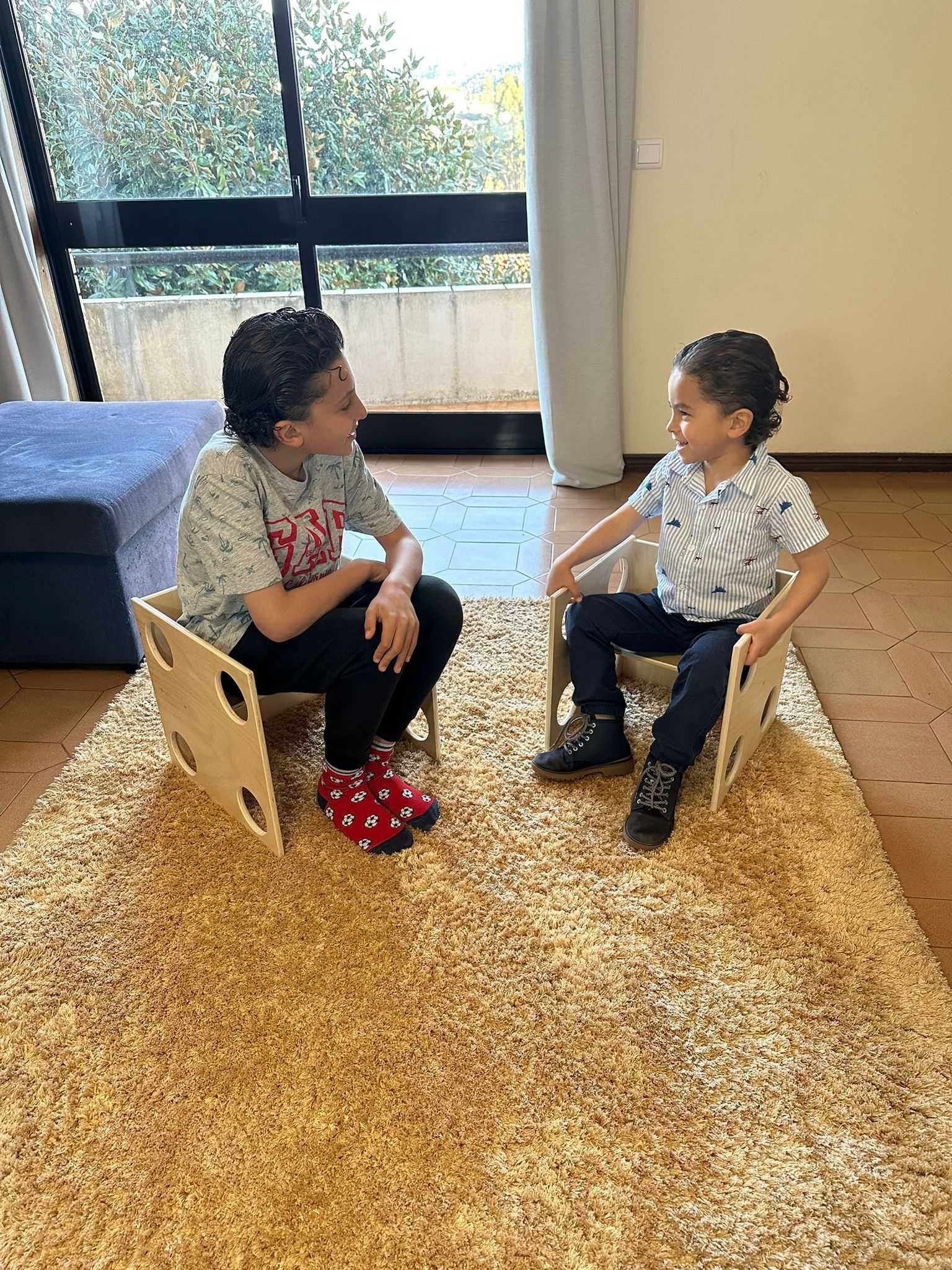 Mesa Infantil com quadro branco + cadeira